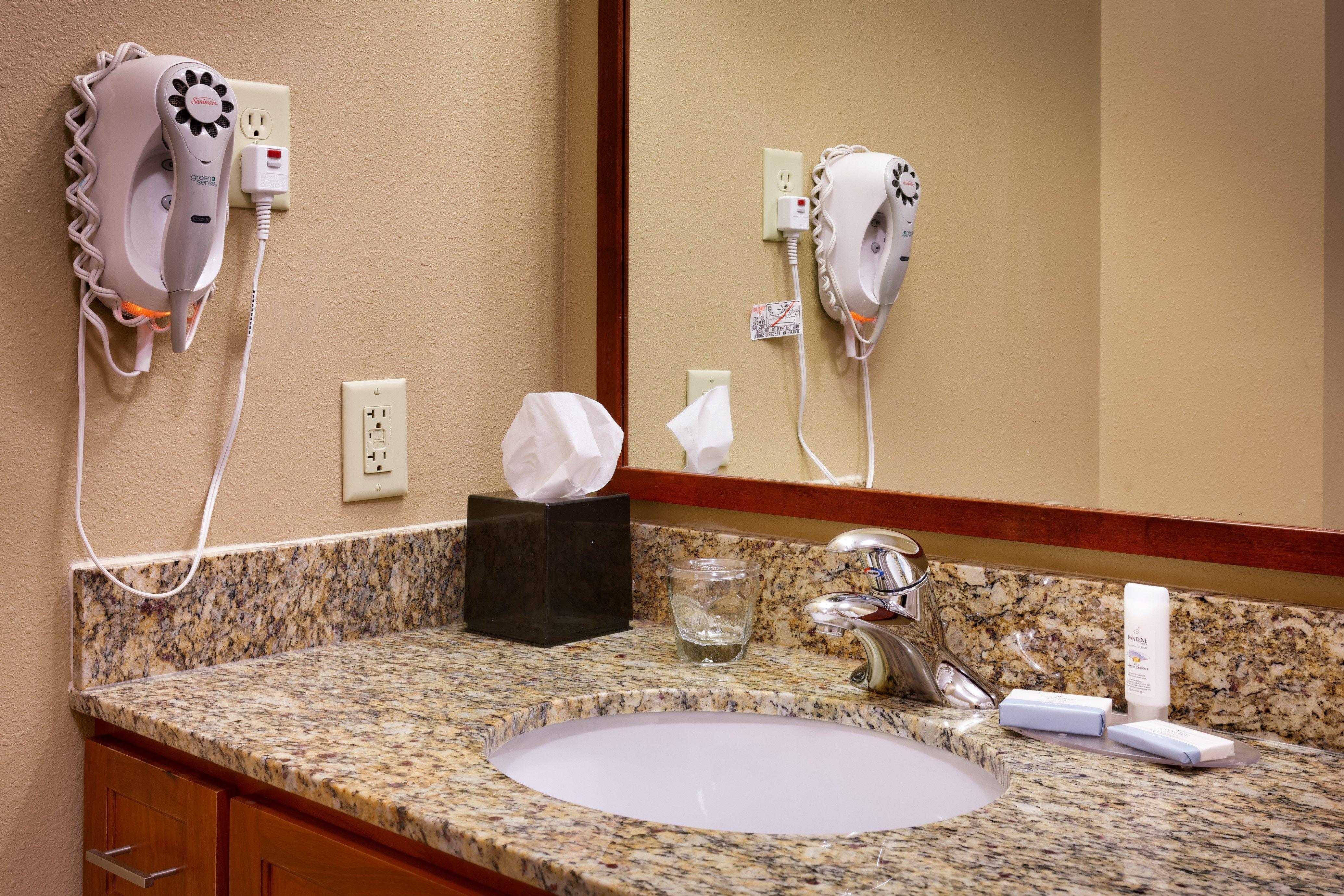Candlewood By Ihg 2*